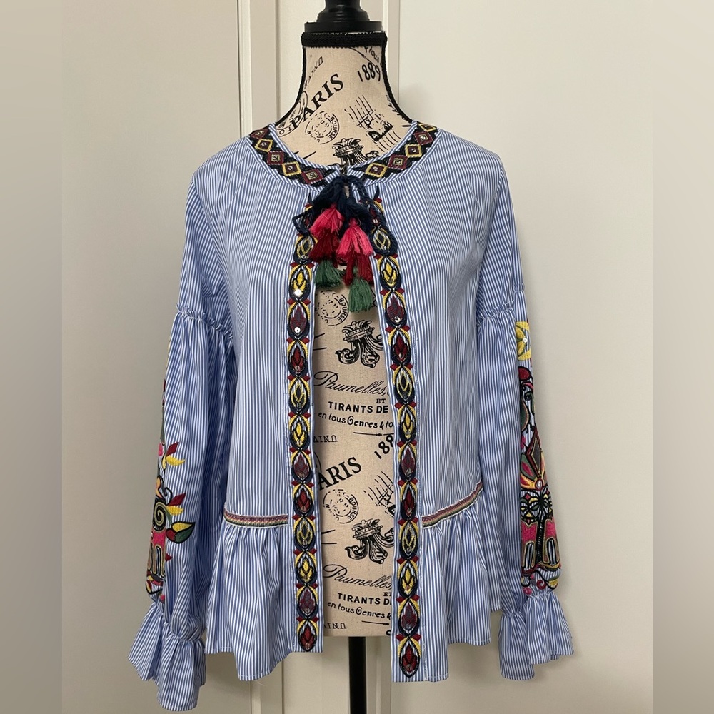Zara Women‘s Blue/White Striped Embroidered Blouse